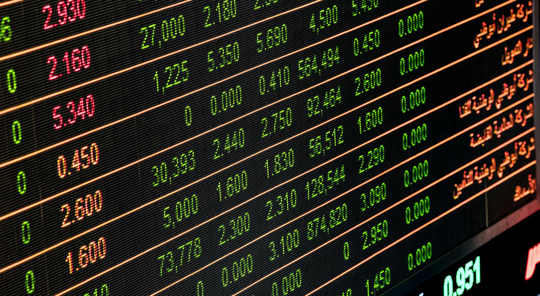 https://www.pexels.com/photo/numbers-on-monitor-534216/